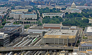 Aerial view of Washington DC Union Station with the United States Capitol in the background in May 2022. By Duane Lempke - Duane Lempke Photography, CC0, https://commons.wikimedia.org/w/index.php?curid=119390509